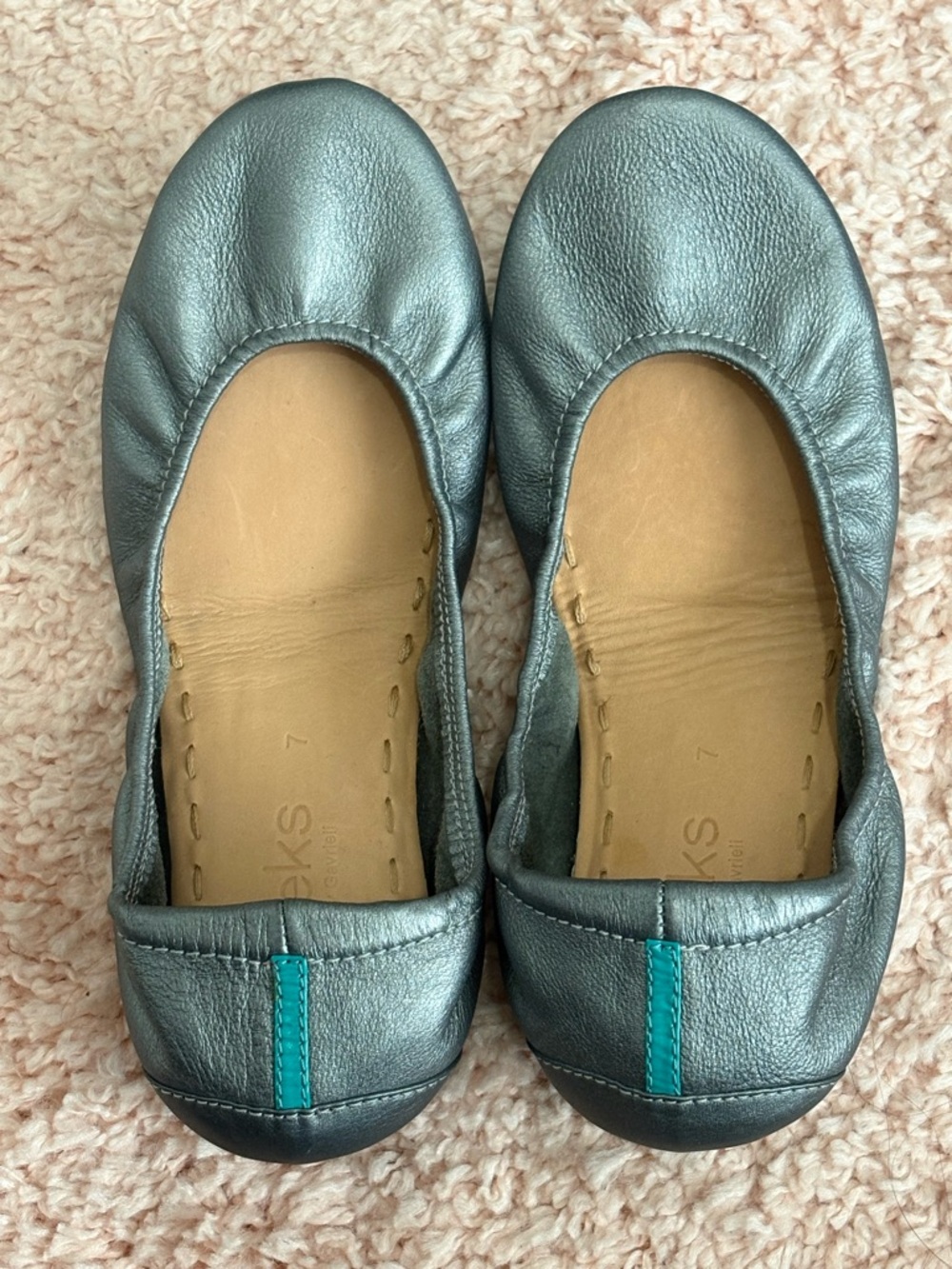 Metallic Pewter Tieks Size 7